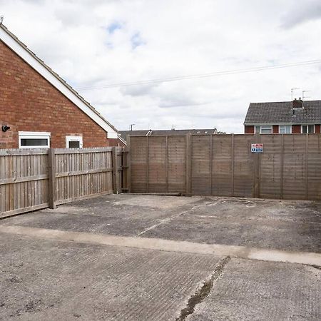 Bungalow In Keynsham Luaran gambar